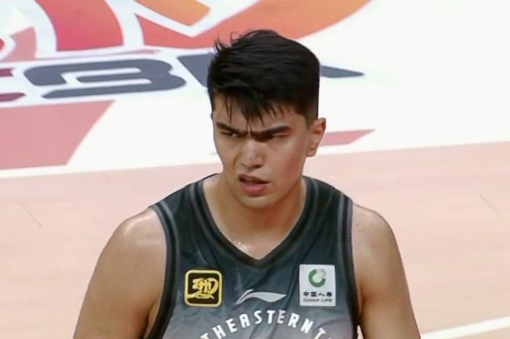 相當(dāng)高效！魯吐布拉出戰(zhàn)19分鐘 7中5貢獻14分10籃板